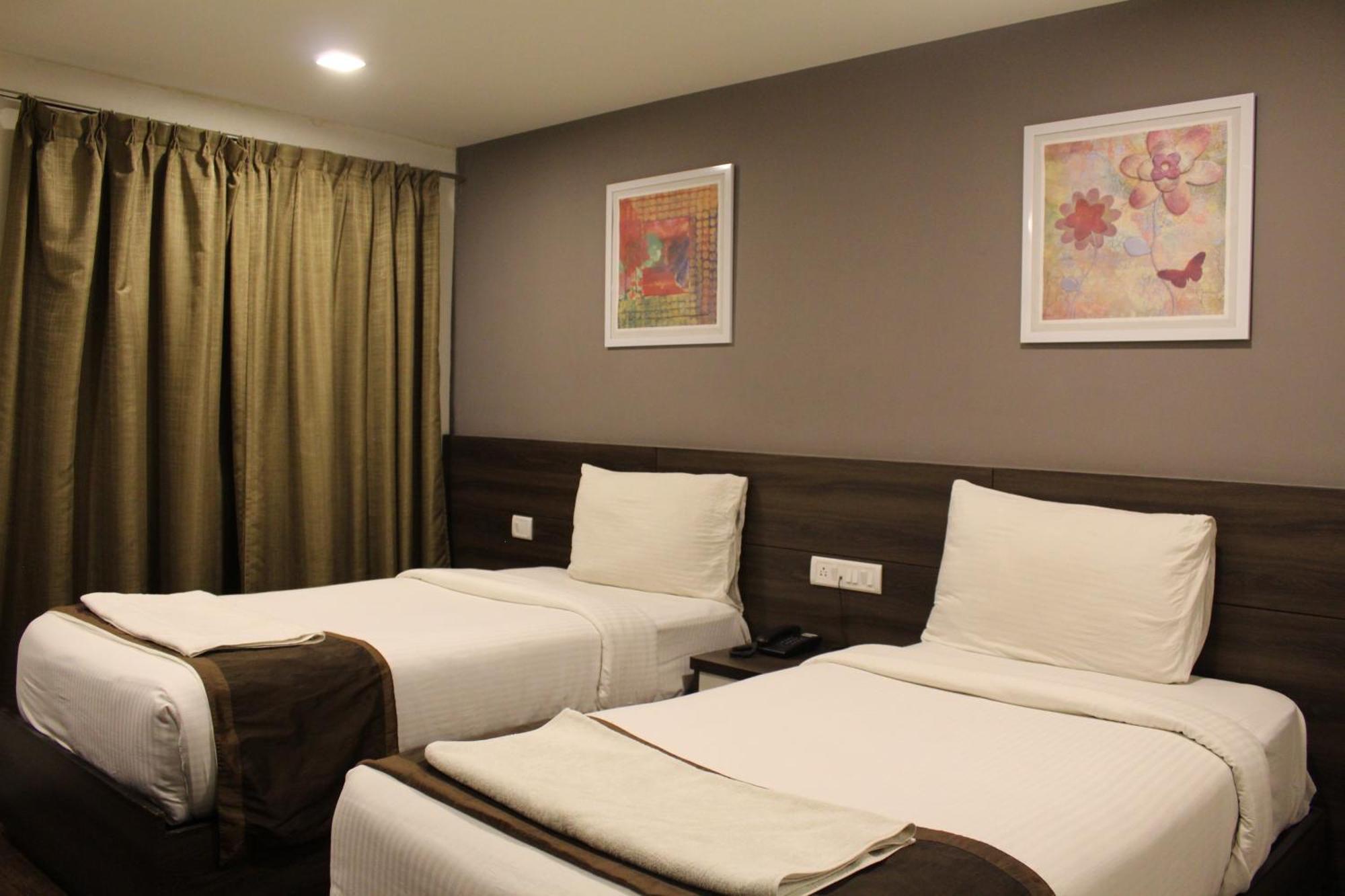 Hotel Royal Inn - Electronic City Bengaluru Kültér fotó